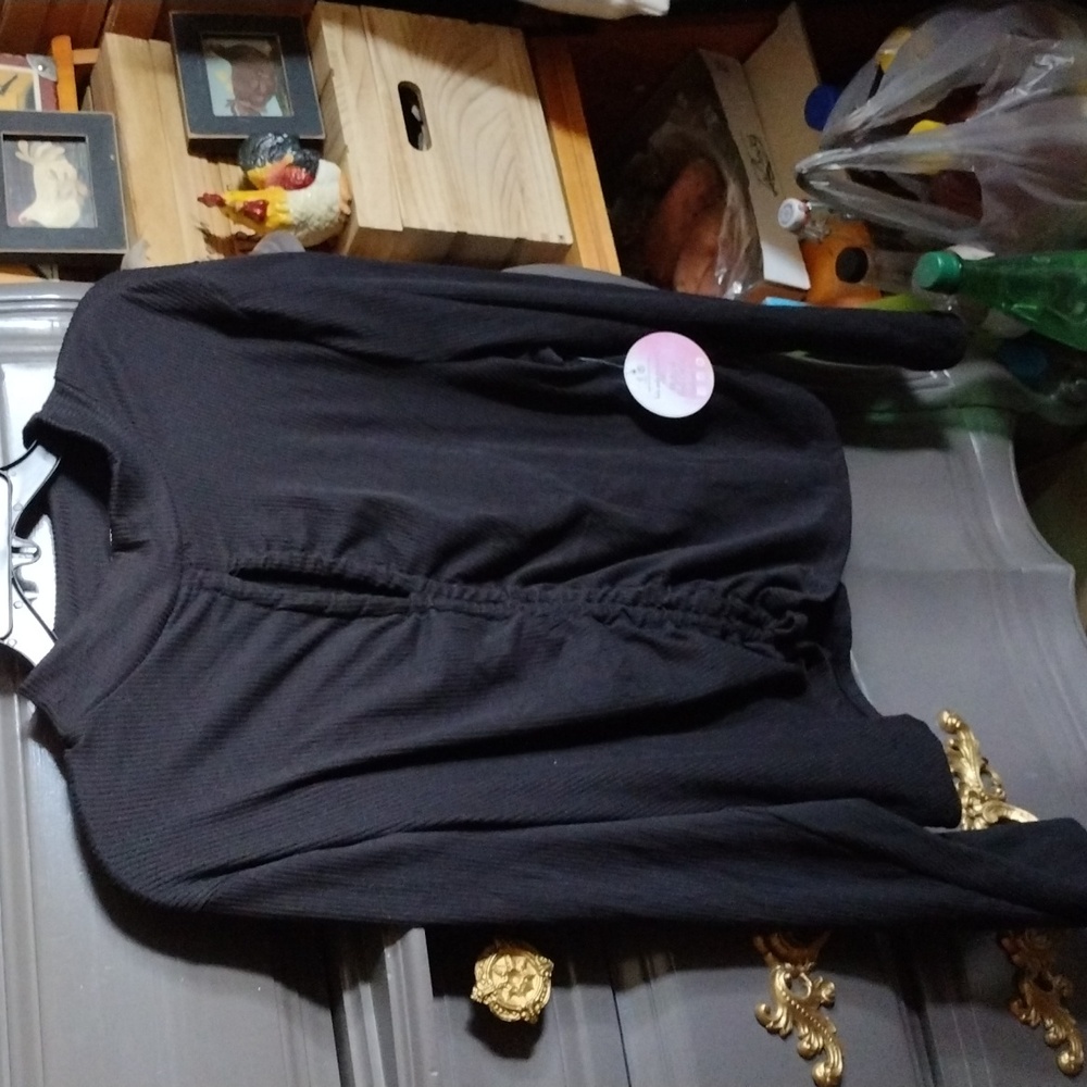 New Full circle threads Sz 2X black long sleeve top